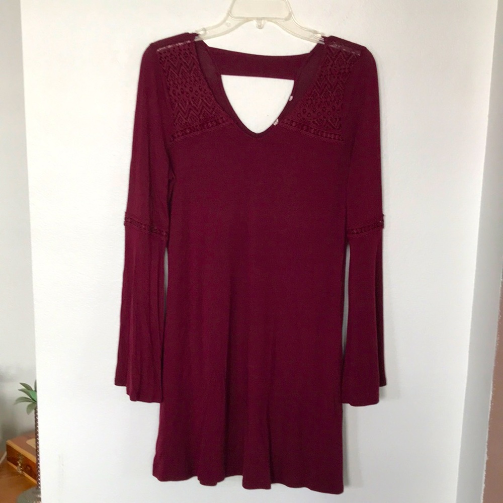 BLACK CHERRY DRESS WITH BELL SLEEVES SIZE MED LENGTH FROM SHOULDER IS 35in